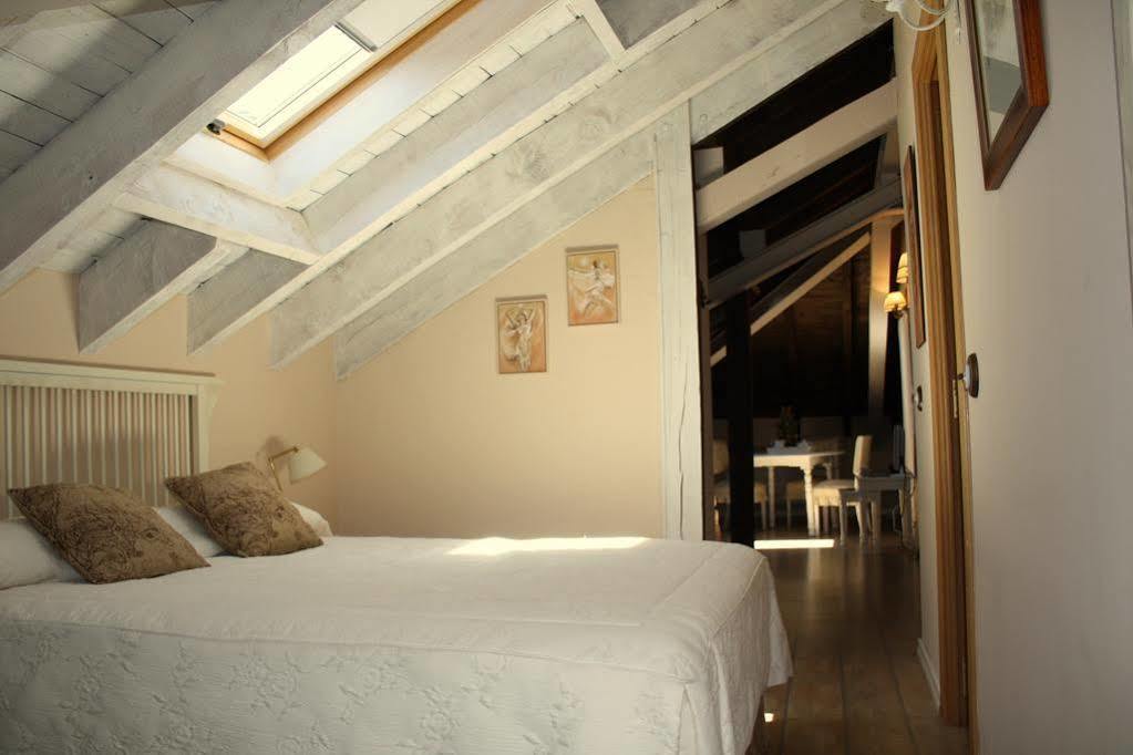 Ferienwohnung El Horreo Miraflores de la Sierra Exterior foto